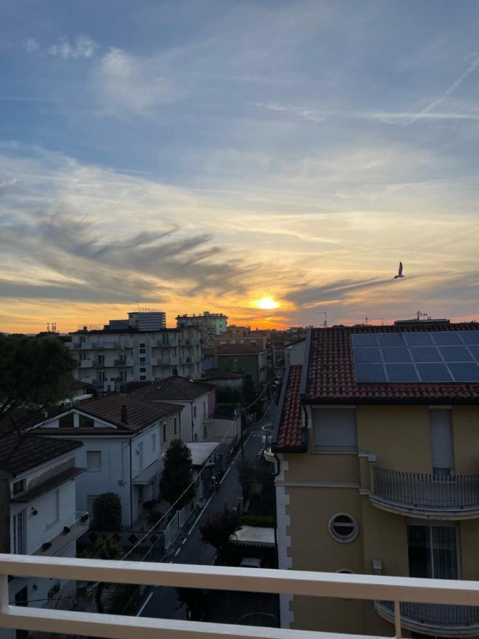 Albergo B&B Serafini Rimini Eksteriør billede